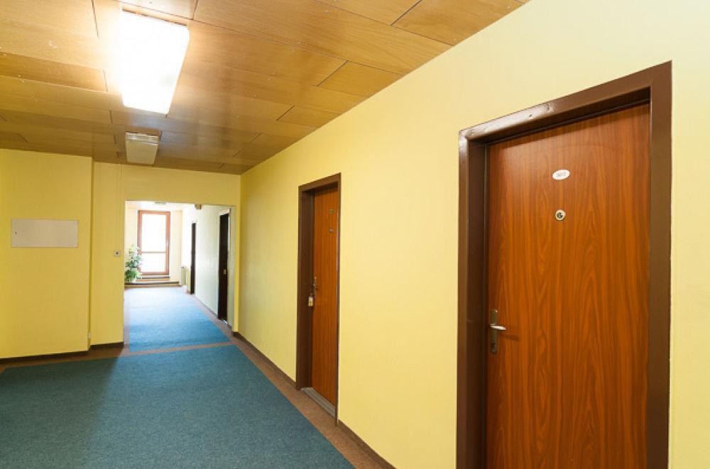 Knezdub Hotel Radejov מראה חיצוני תמונה